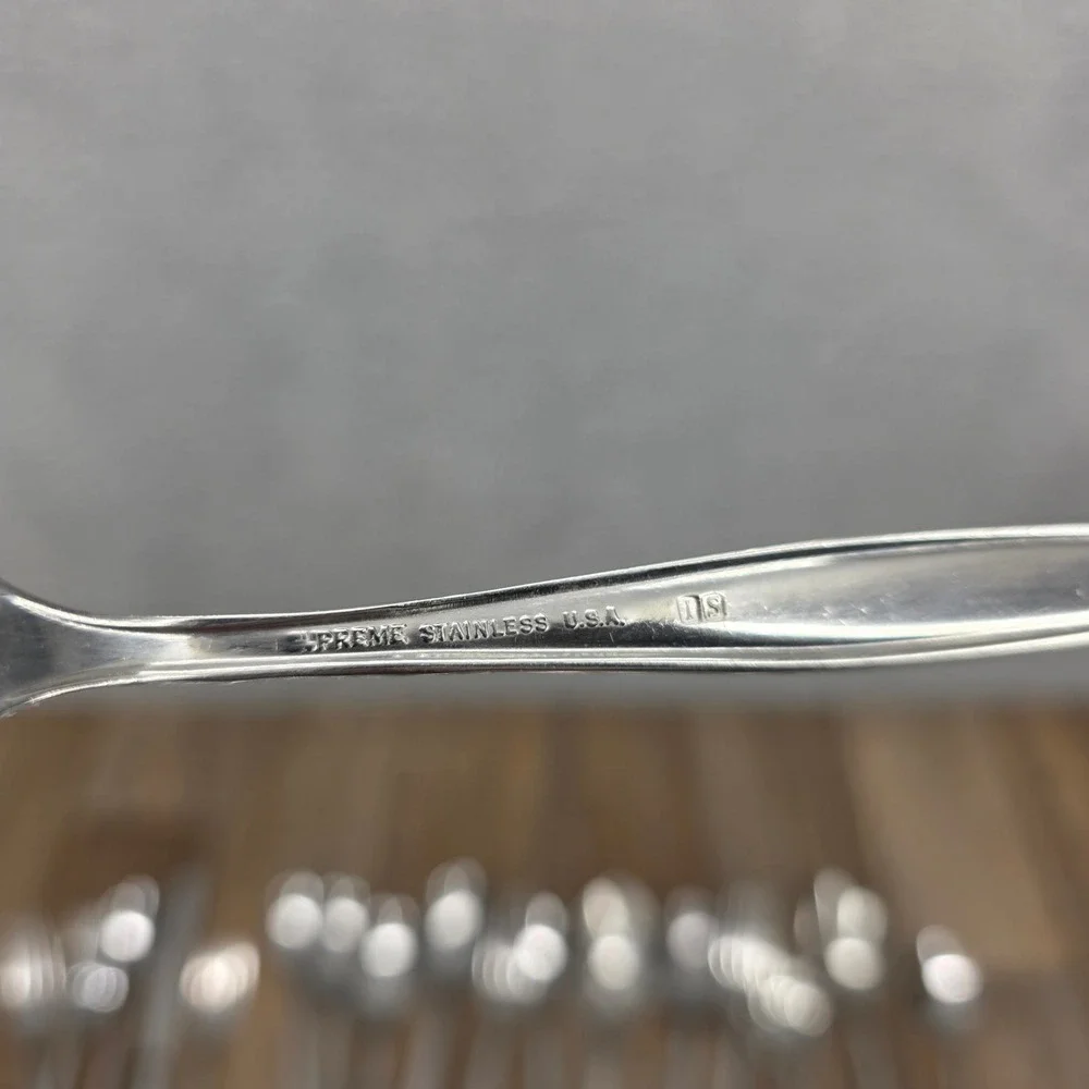 Mixed Stainless Flatware Lot Oneida Ekco Silco Capri Starburst Floral 35pc Japan